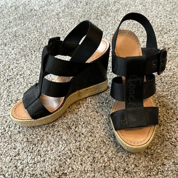 Coach Shoes - Gorgeous Coach Sandals, 6.5B, EEUC